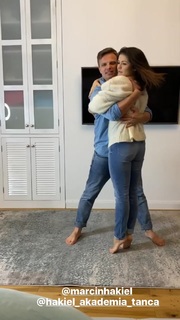 Katarzyna Cichopek feet photo thumbnail