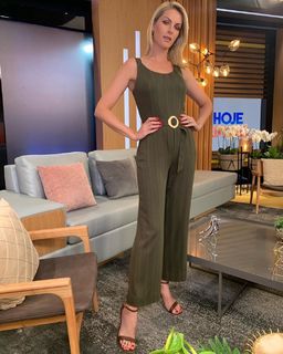 Ana Hickmann feet photo thumbnail