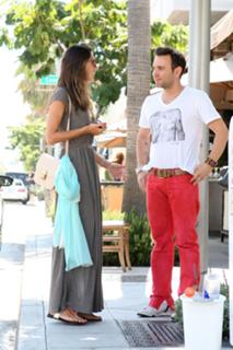 Alessandra Ambrosio feet photo thumbnail