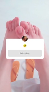 Isa Pes feet photo thumbnail