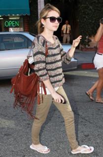 Emma Roberts feet photo thumbnail