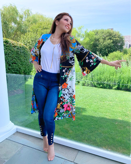 Thalía feet photo thumbnail