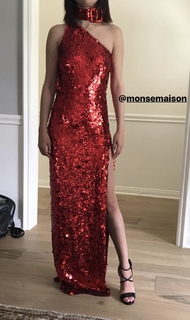 Selena Gomez feet photo thumbnail