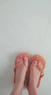 Isa Pes feet photo thumbnail
