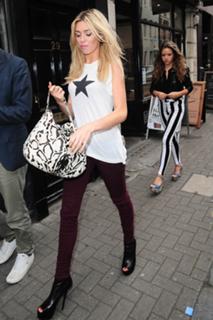 Abbey Clancy feet photo thumbnail