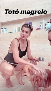 Flávia Alessandra feet photo thumbnail