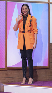 Alesha Dixon feet photo thumbnail