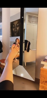 Veronica Maya feet photo thumbnail