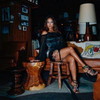 Karrueche Tran feet photo thumbnail