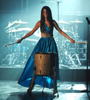 Selena Gomez feet photo thumbnail