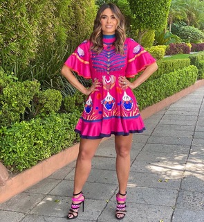 Galilea Montijo feet photo thumbnail