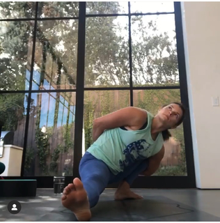 Danica Patrick feet photo thumbnail