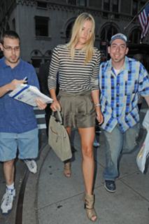 Maria Sharapova feet photo thumbnail