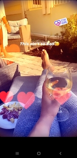 Amanda Saccomanno feet photo thumbnail