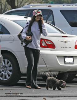 Vanessa Hudgens feet photo thumbnail