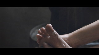 Jennifer Lawrence feet photo thumbnail