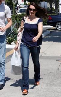 Kristin Davis feet photo thumbnail