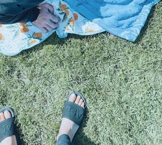 Daniella Monet feet photo thumbnail