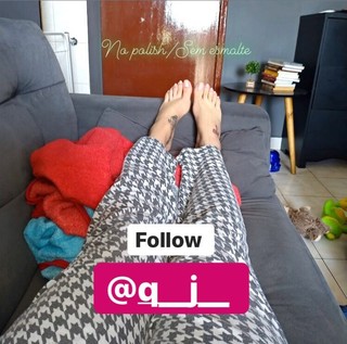 Jaqueline Mello feet photo thumbnail