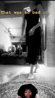 Shruti Haasan feet photo thumbnail