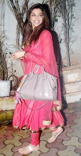 Deepika Padukone feet photo thumbnail