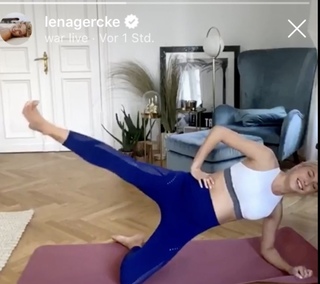 Lena Gercke feet photo thumbnail