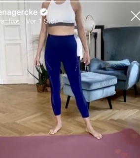 Lena Gercke feet photo thumbnail