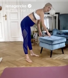 Lena Gercke feet photo thumbnail