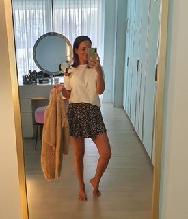 Paula Echevarría feet photo thumbnail