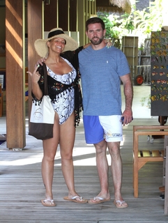 Kerry Katona feet photo thumbnail