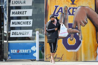 Nicole Murphy feet photo thumbnail