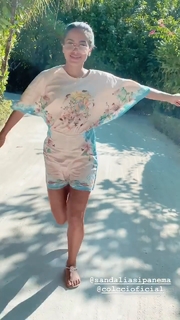 Anitta feet photo thumbnail