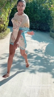 Anitta feet photo thumbnail