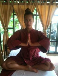 Caroline Flack feet photo thumbnail