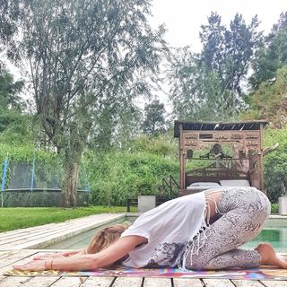 Nicole Neumann feet photo thumbnail