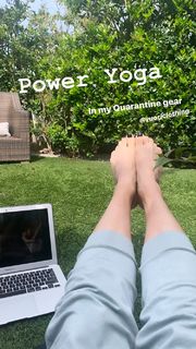 Katheryn Winnick feet photo thumbnail