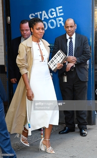 Naomie Harris feet photo thumbnail