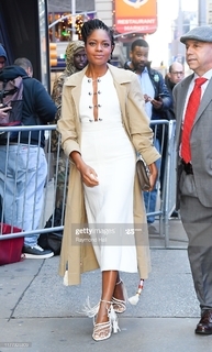 Naomie Harris feet photo thumbnail