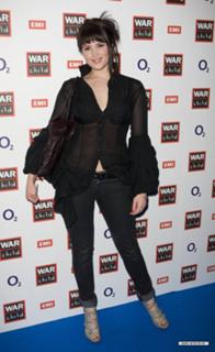 Gemma Arterton feet photo thumbnail