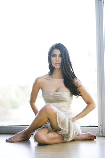 Roselyn Sanchez feet photo thumbnail