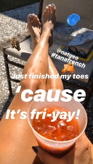 Angie Harmon feet photo thumbnail