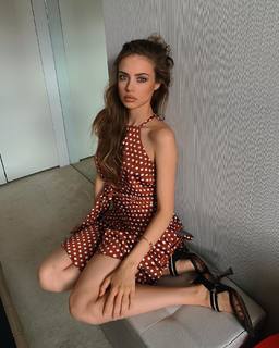 Xenia Tchoumitcheva feet photo thumbnail