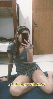 Isa Pes feet photo thumbnail