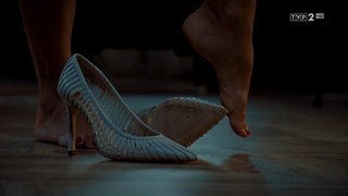 Anna Mucha feet photo thumbnail
