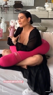 Cleo feet photo thumbnail