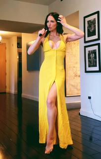Katharine McPhee feet photo thumbnail