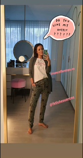 Paula Echevarría feet photo thumbnail