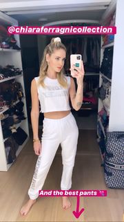 Chiara Ferragni feet photo thumbnail