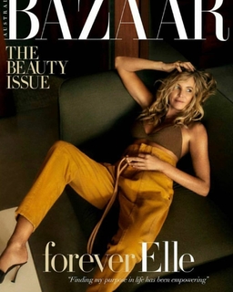 Elle Macpherson feet photo thumbnail
