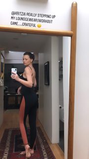 Aly Michalka feet photo thumbnail